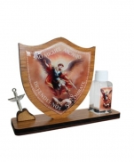 ESCUDO DE SÃO MIGUEL COM ESPADA E ÁGUA BENTA MADEIRA 